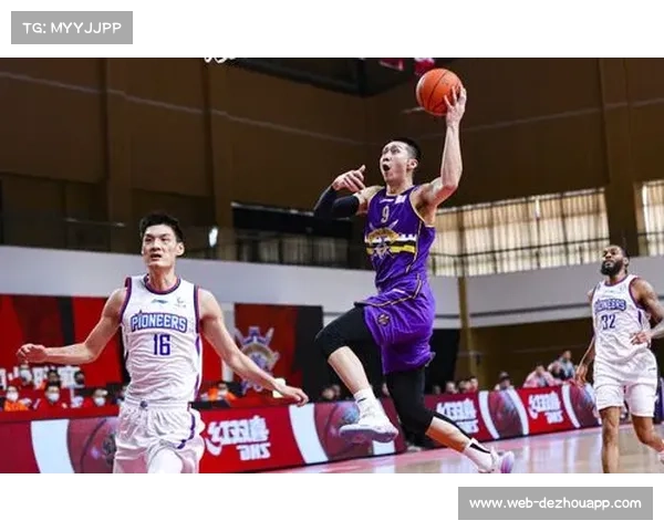 卡姆·托马斯首节火力全开6投全中砍下14分状态神勇令人惊艳